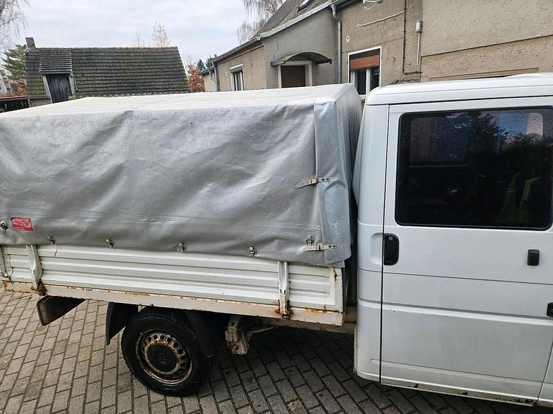 Weiß Gebraucht 2000 VW T4 Van | 5.799 € - Bild 1/4