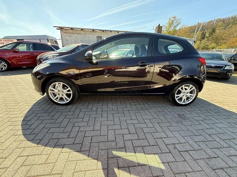 Gebraucht Mazda 2 Inclusive 86 PS (63 kW) 2009 Schwarz Kleinwagen
