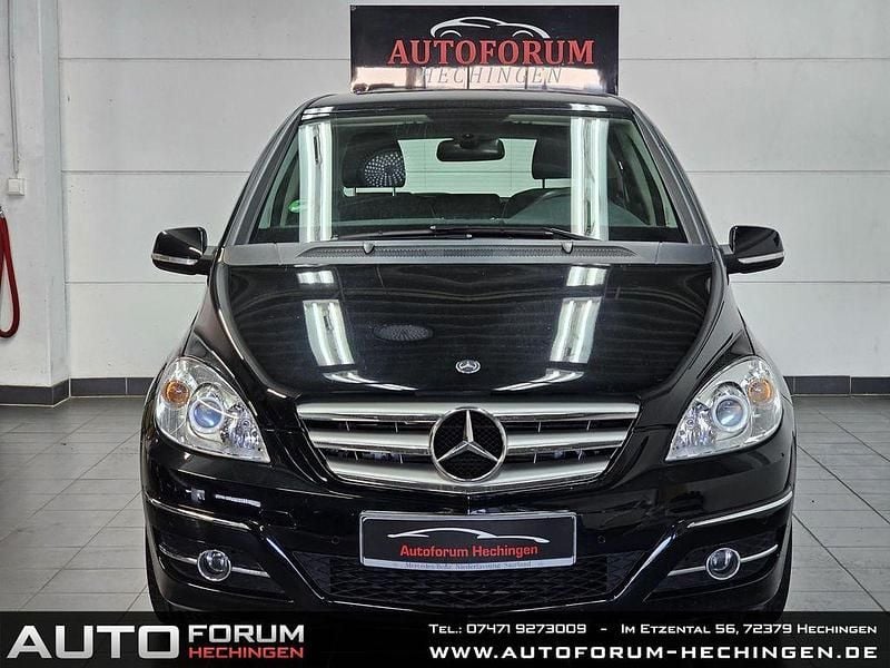 Gebraucht Mercedes B180 109 PS (80 kW) 2009 Schwarz Van / Kleinbus