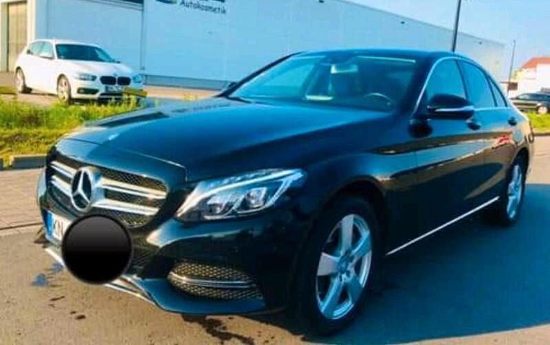 Schwarz Gebraucht 2014 Mercedes C250 Avantgarde Limousine | 22.000 € (Teuer) - Bild 1/4