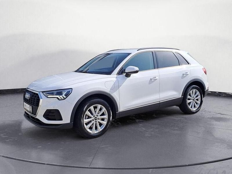 Gebraucht Audi Q3 Basis 245 PS (180 kW) 2022 Weiss SUV