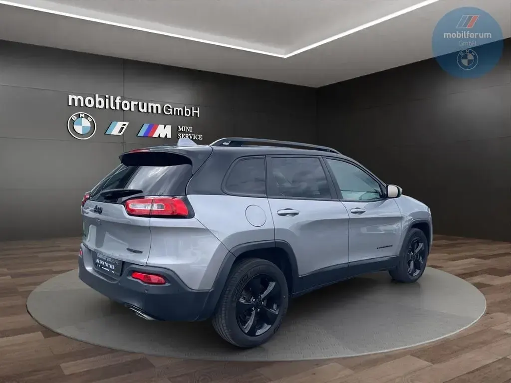 Gebraucht Jeep Cherokee Limited 200 PS (147 kW) 2017 Silber SUV