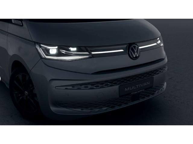 Gebraucht VW Multivan Life 150 PS (110 kW) 2025 Silber Van