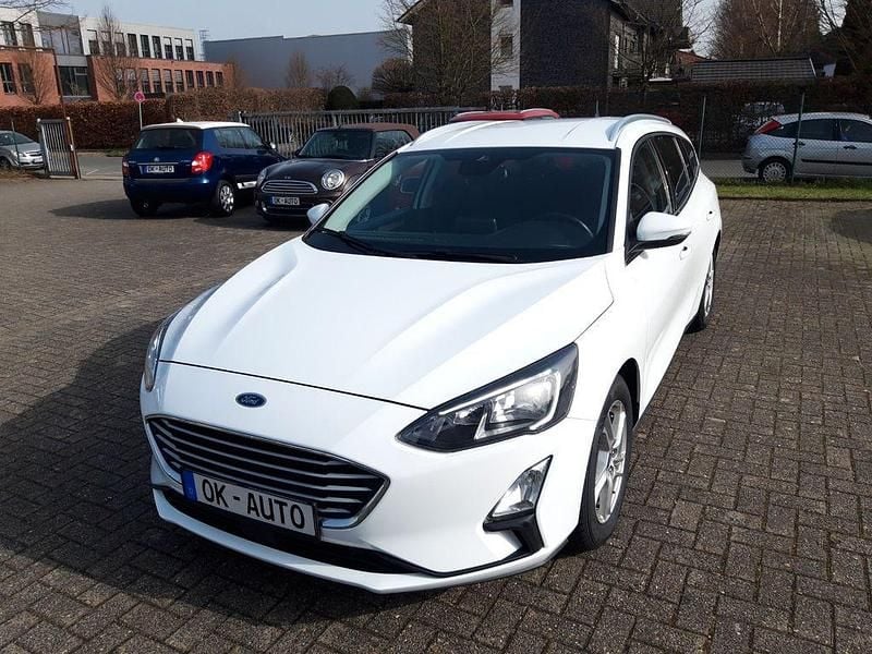 Gebraucht Ford Focus Cool & Connect 120 PS (88 kW) 2021 Weiß Limousine
