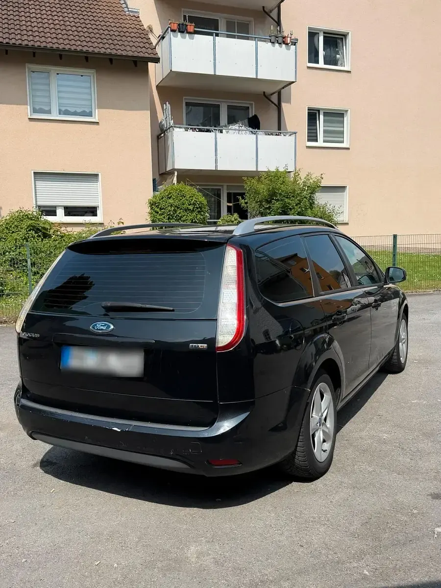 Gebraucht Ford Focus 109 PS (80 kW) 2009 Schwarz Kombi