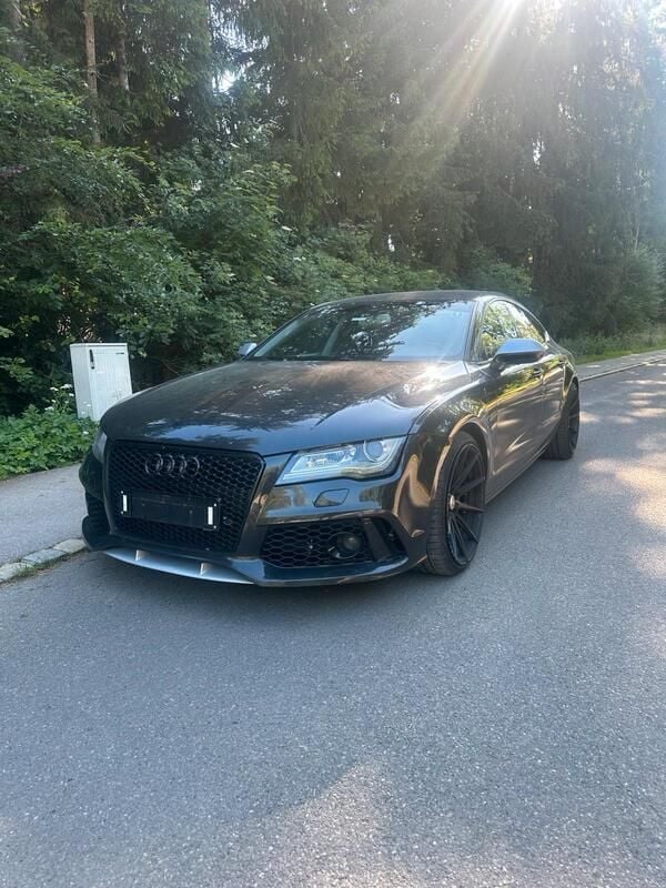 Grau Gebraucht 2010 Audi A7 Kleinwagen | 12.500 € (Guter Preis) - Bild 1/4