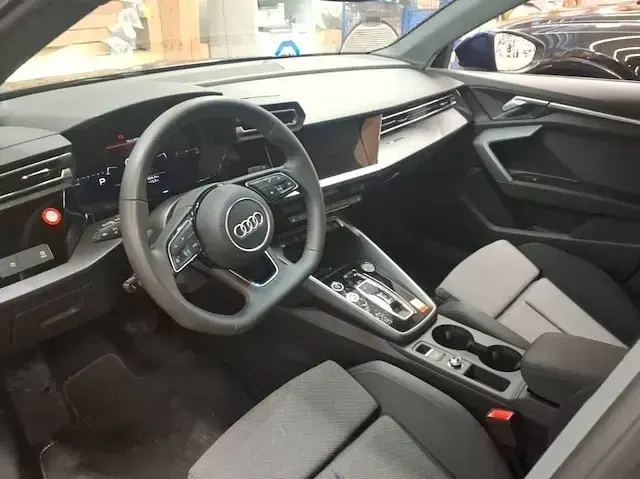 Gebraucht Audi A3 S-Line 150 PS (110 kW) 2025 Navarrablau metallic Limousine