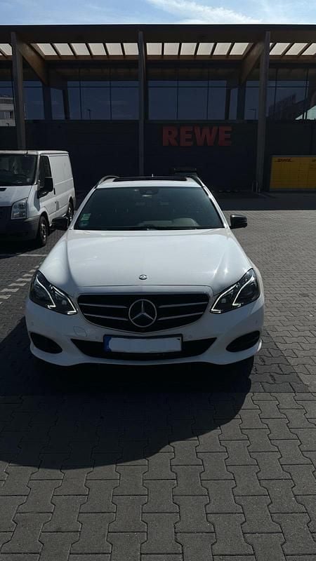 Second-hand Mercedes E250 204 CP (150 kW) 2016 Alb Break