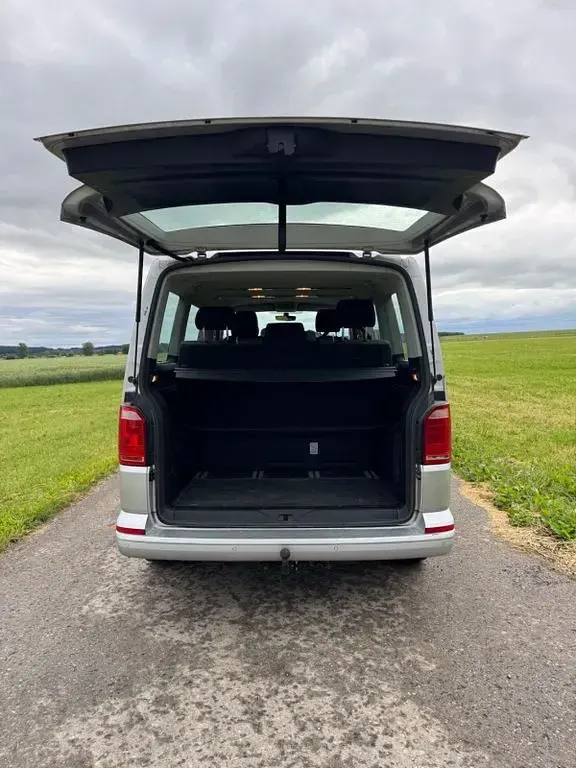 Gebraucht VW Multivan 204 PS (150 kW) 2016 Schwarz Van / Kleinbus