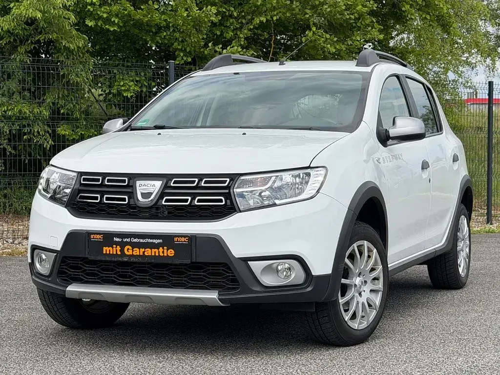 Gebraucht Dacia Sandero Stepway 90 PS (66 kW) 2017 Weiß SUV