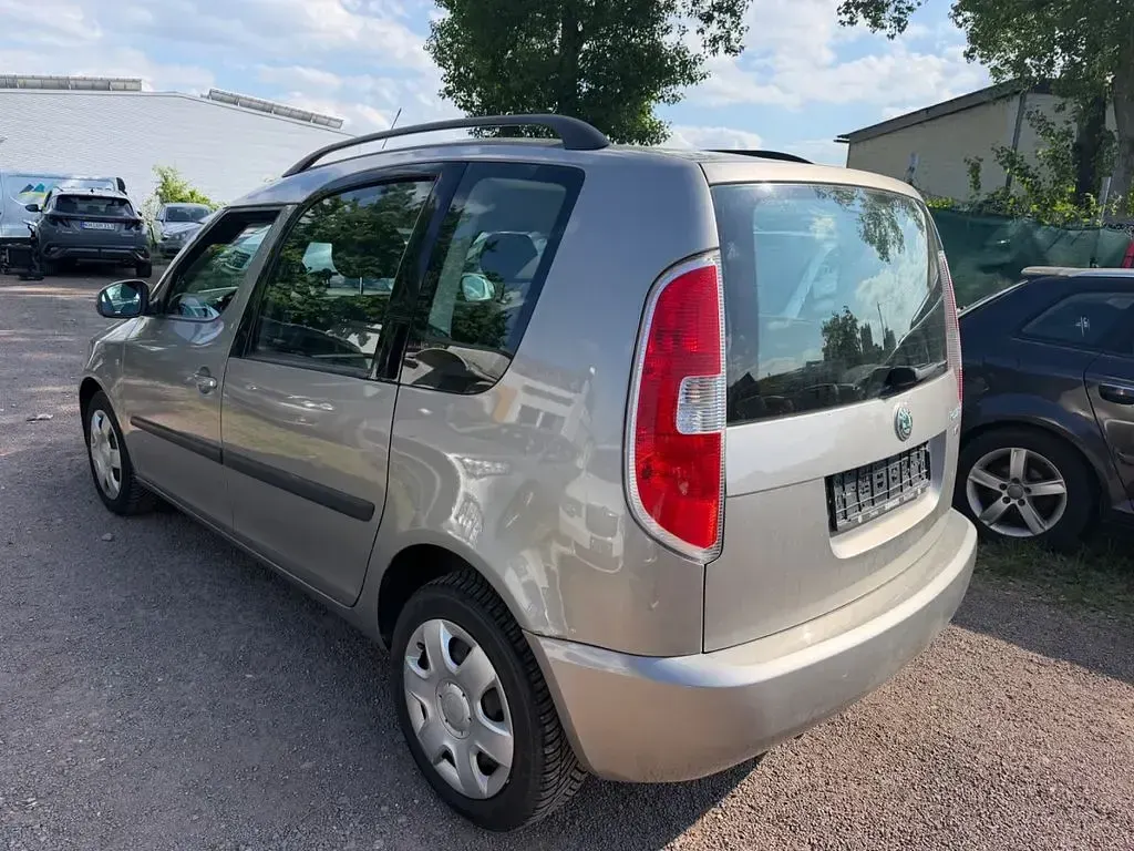 Usata Skoda Roomster Style 105 CV (77 kW) 2008 Beige Monovolume