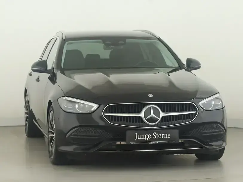 Gebraucht Mercedes C220 Avantgarde 200 PS (147 kW) 2023 Metalliclack obsidianschwarz Kombi