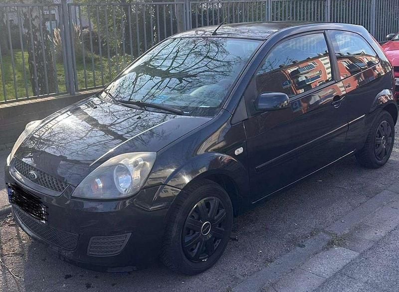 Gebraucht Ford Fiesta Ambiente 69 PS (50 kW) 2008 Schwarz Kleinwagen