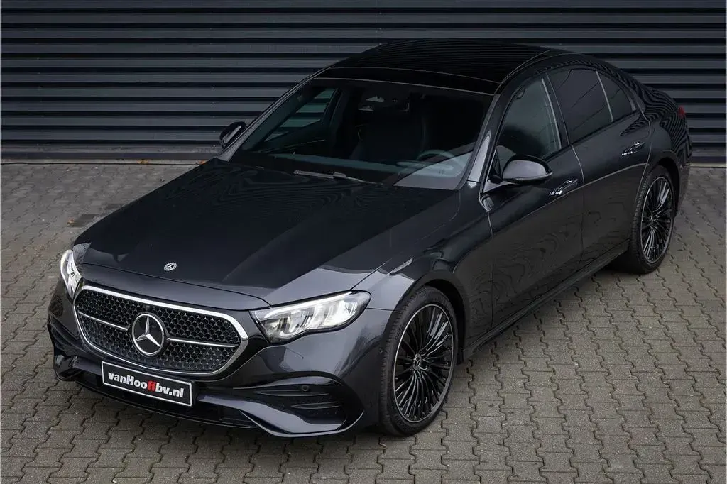 Gebraucht Mercedes E220 AMG line 220 PS (161 kW) 2025 Grau Limousine