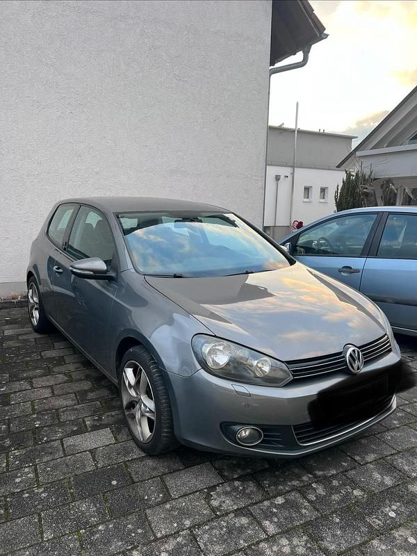 Gebraucht VW Golf 122 PS (89 kW) 2011 Grau Coupé