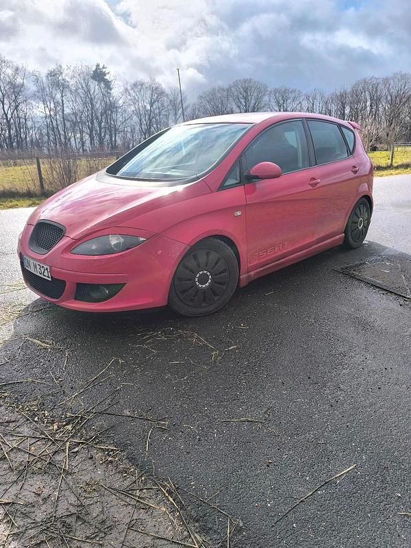 Gebraucht Seat Altea 140 PS (102 kW) 2006 Rot Van / Kleinbus