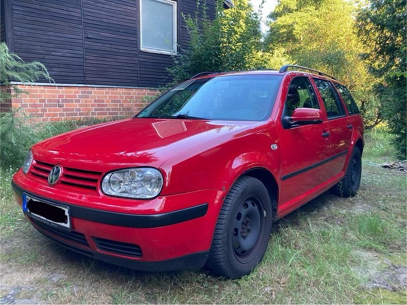 Rot Gebraucht 2002 VW Golf IV Kombi | 1.200 € (Guter Preis) - Bild 1/4