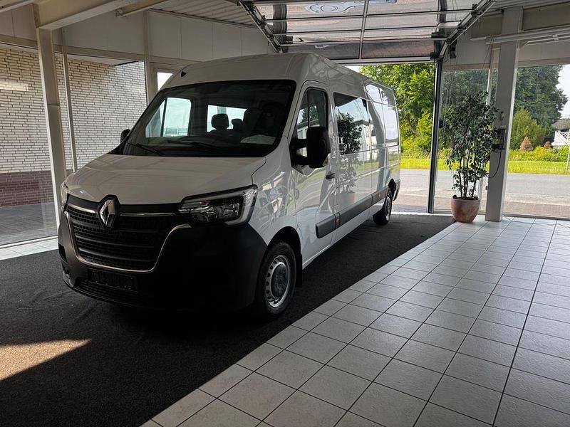 Weiß Gebraucht 2023 Renault Master Van | 37.999 € - Bild 1/4