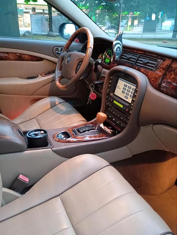 Grau Gebraucht 2008 Jaguar S-Type S Limousine | 3.300 € (Superpreis) - Bild 1/4