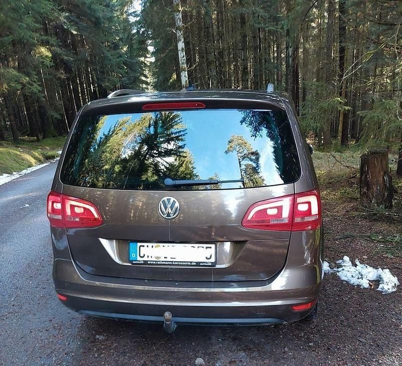 Gebraucht VW Sharan Highline 177 PS (130 kW) 2013 Braun Van / Kleinbus