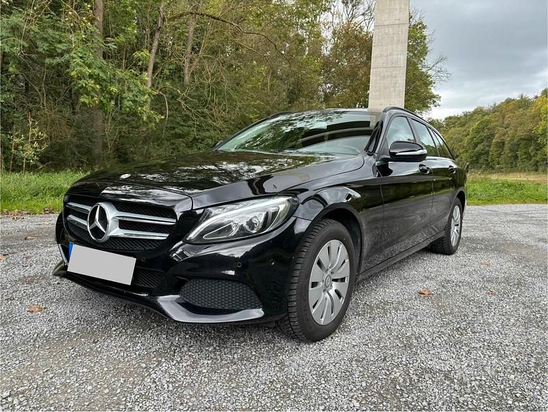Schwarz Gebraucht 2014 Mercedes C220 Kombi | 10.999 € (Guter Preis) - Bild 1/4