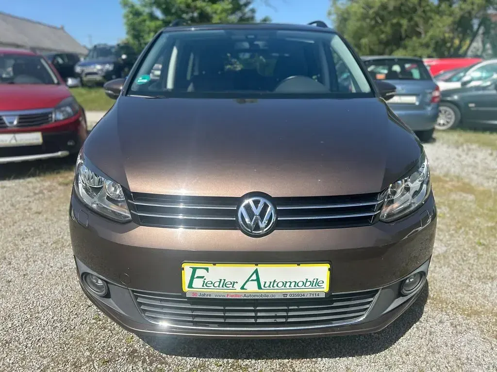Gebraucht VW Touran 105 PS (77 kW) 2012 Braun Van / Kleinbus