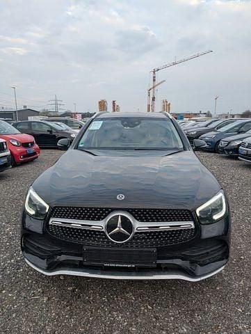 Gebraucht Mercedes GLC300 258 PS (189 kW) 2019 Schwarzkeine angabe SUV