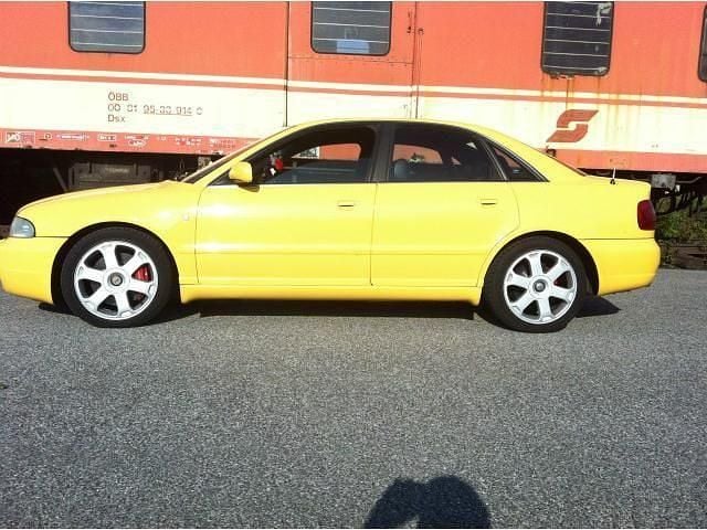 Second-hand Audi S4 265 CP (194 kW) 1998 Galben Berlinǎ