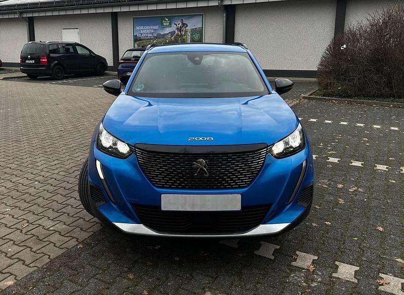 Gebraucht Peugeot 2008 Active 131 PS (96 kW) 2023 Blau SUV