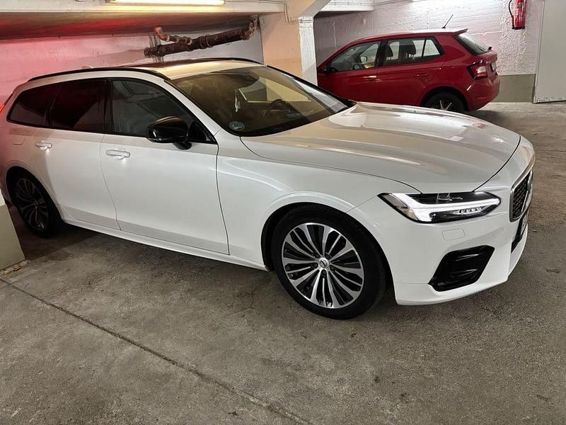 Gebraucht Volvo V90 R-Design 190 PS (139 kW) 2020 Weiß Kombi