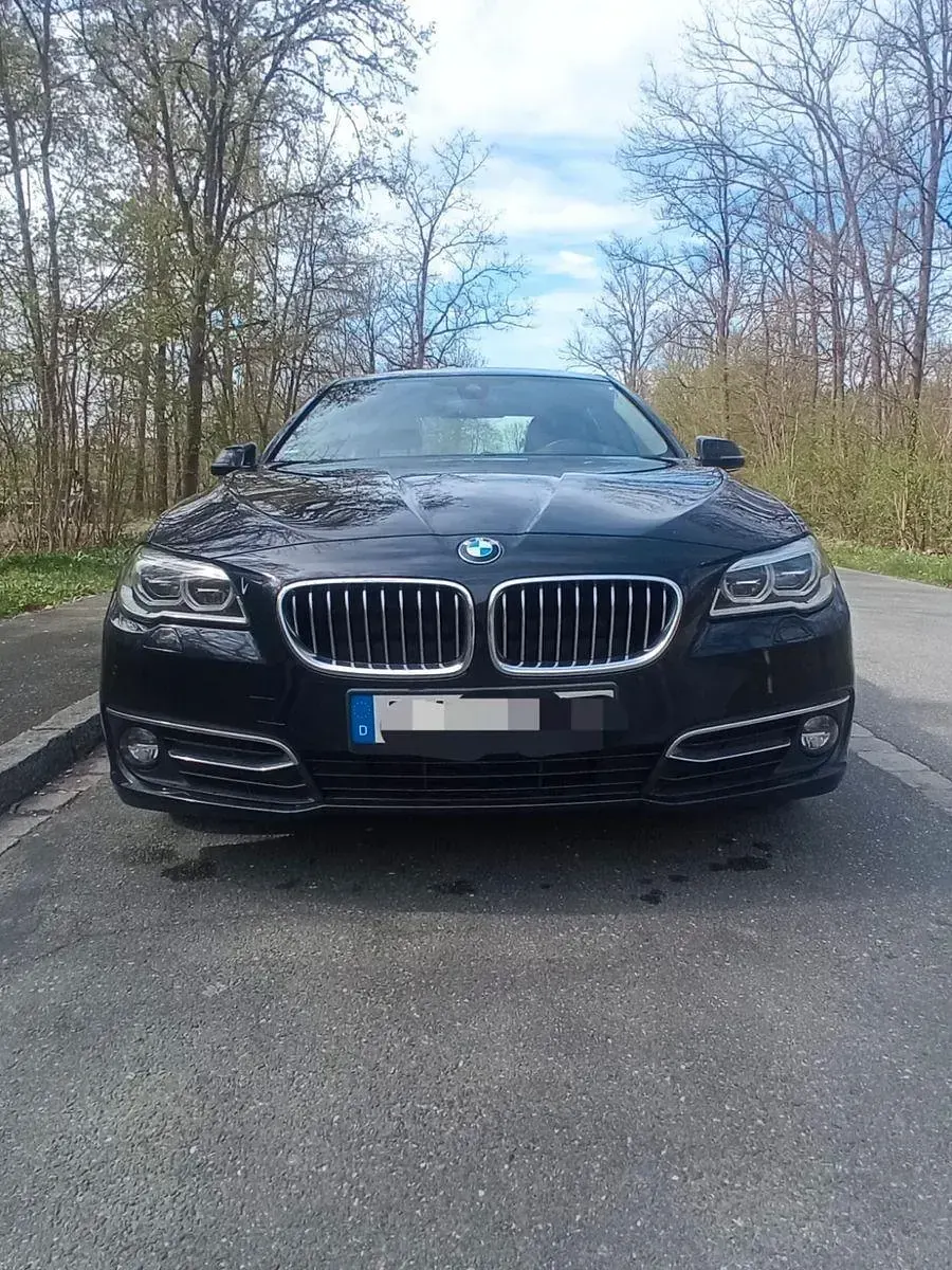Gebraucht BMW 525 Luxury Line 218 PS (160 kW) 2015 Blau Limousine