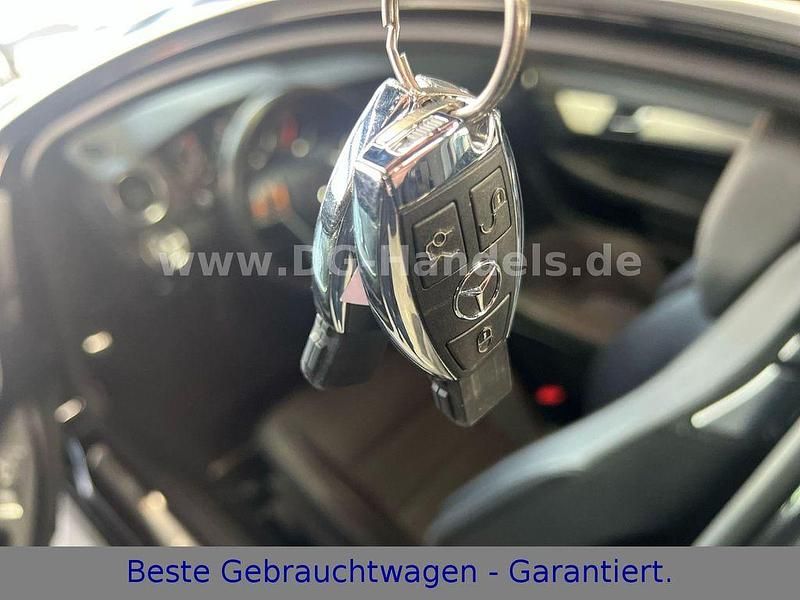 Schwarz Gebraucht 2013 Mercedes C180 AMG line Coupé | 13.990 € (Etwas zu teuer) - Bild 1/4