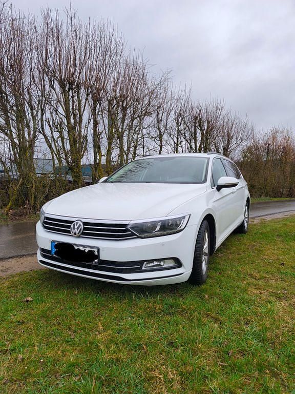 Gebraucht VW Passat Comfortline 150 PS (110 kW) 2017 Weiß Kombi