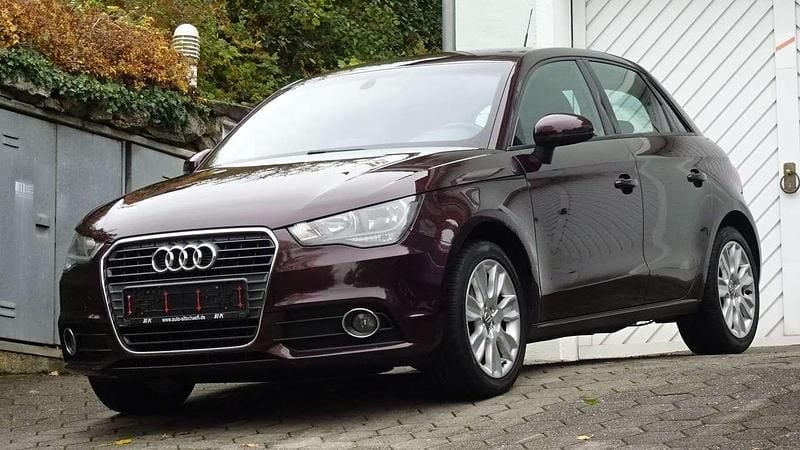 Rot Gebraucht 2013 Audi A1 Sportback Kleinwagen | 6.490 € (Guter Preis) - Bild 1/4