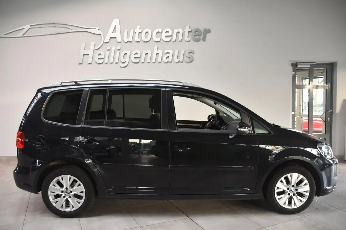 Gebraucht VW Touran Life 105 PS (77 kW) 2014 Other Van / Kleinbus