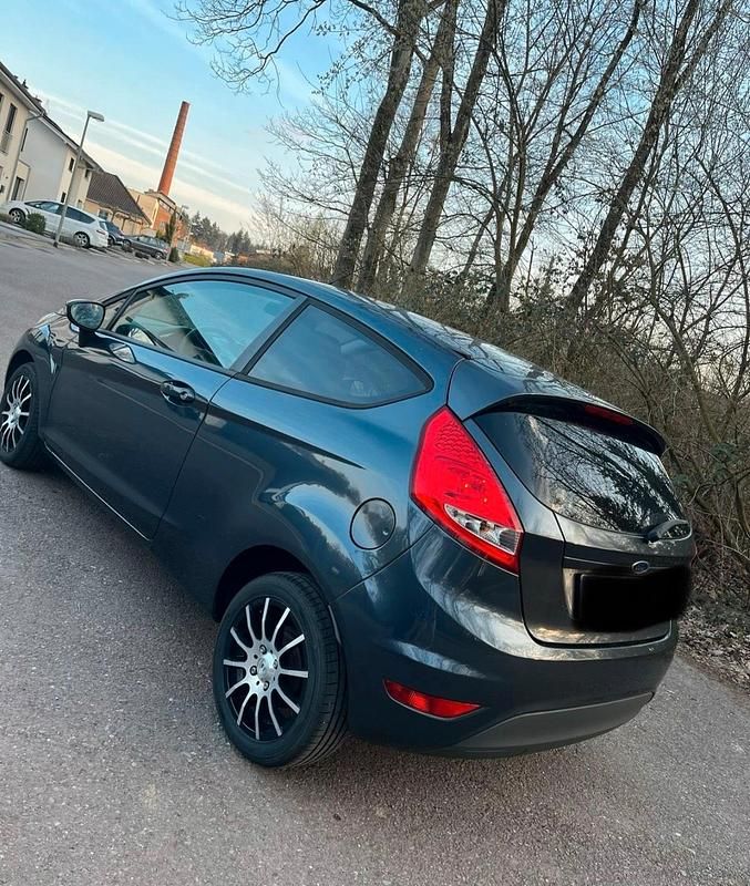 Gebraucht Ford Fiesta 82 PS (60 kW) 2010 Schwarz Kleinwagen