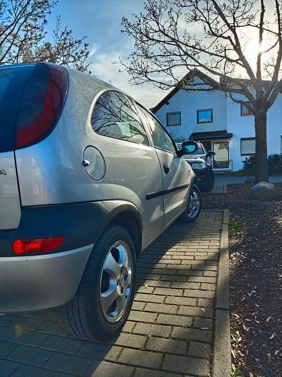 Gebraucht Opel Corsa 58 PS (42 kW) 2002 Grau Kleinwagen