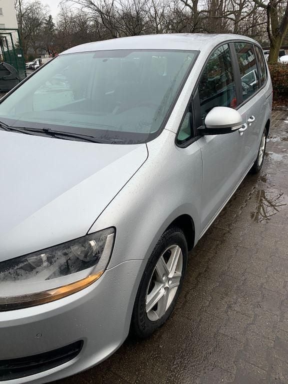 Gebraucht VW Sharan 150 PS (110 kW) 2015 Silber Van / Kleinbus