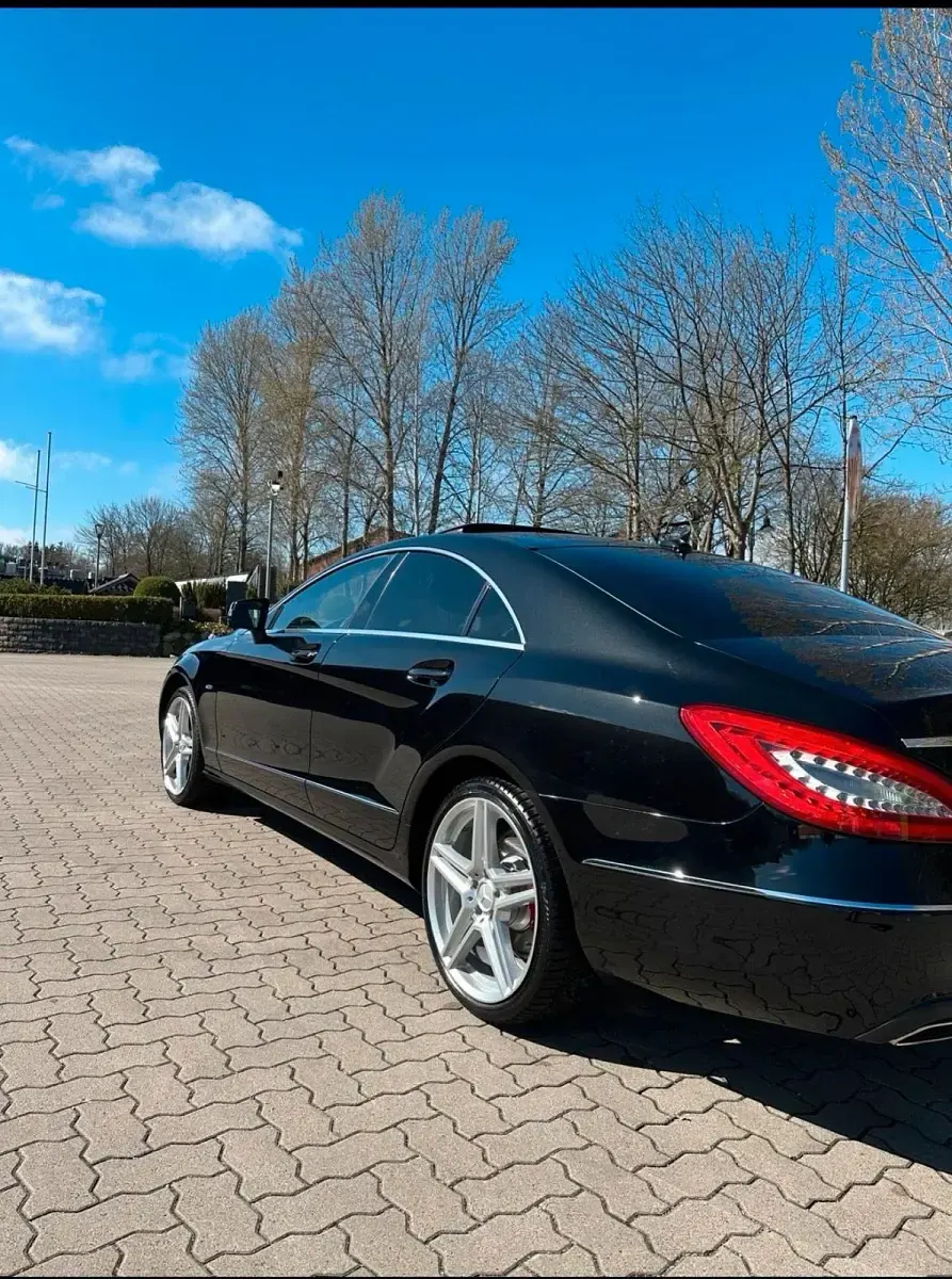 Gebraucht Mercedes CLS350 306 PS (225 kW) 2011 Schwarz Coupé