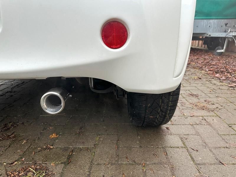 Gebraucht Toyota iQ 68 PS (50 kW) 2009 Weiß Kleinwagen