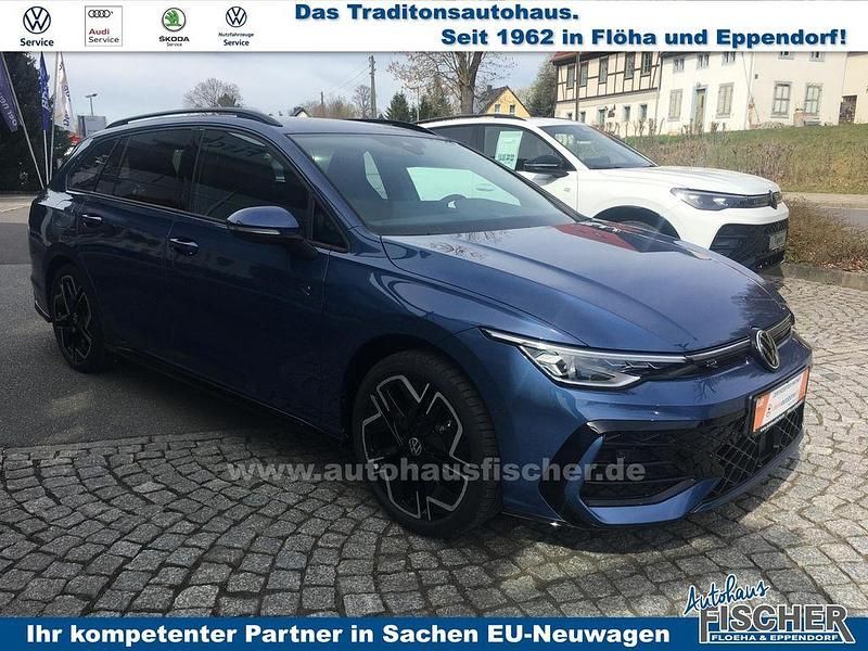 Neu VW Golf VIII R-line 150 PS (110 kW) 2025 Anemonenblau metallic Kombi