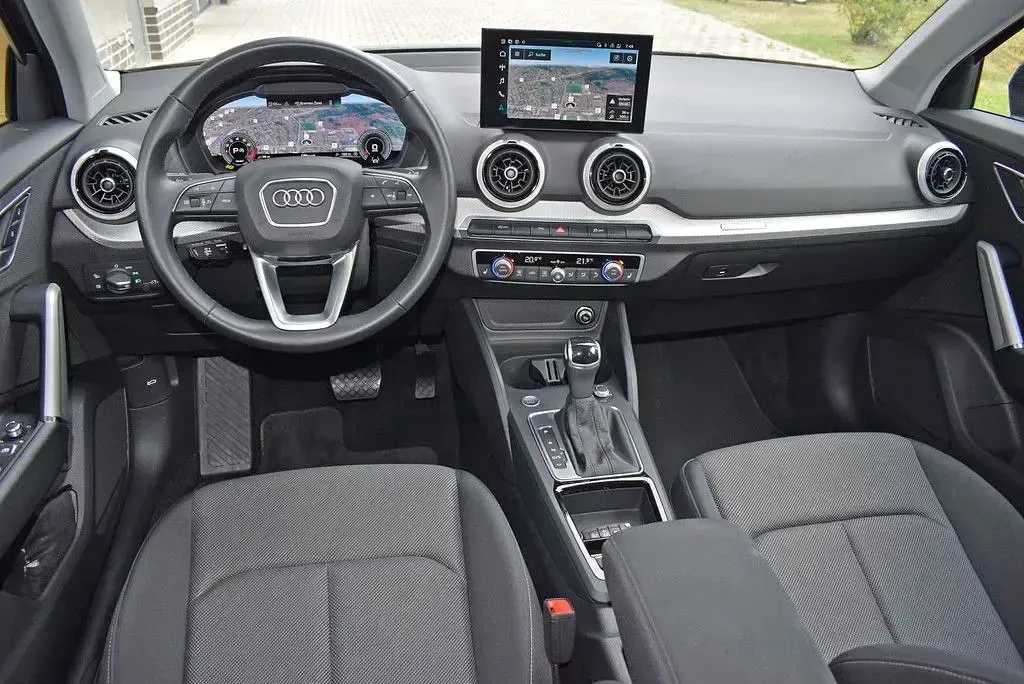 Gebraucht Audi Q2 S-Line 150 PS (110 kW) 2024 Blau SUV