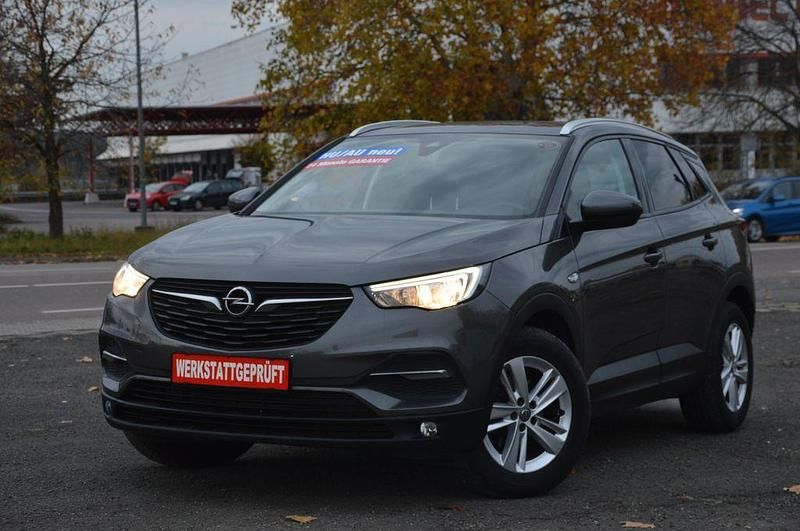 Grau Gebraucht 2018 Opel Grandland X SUV | 9.999 € (Guter Preis) - Bild 1/4