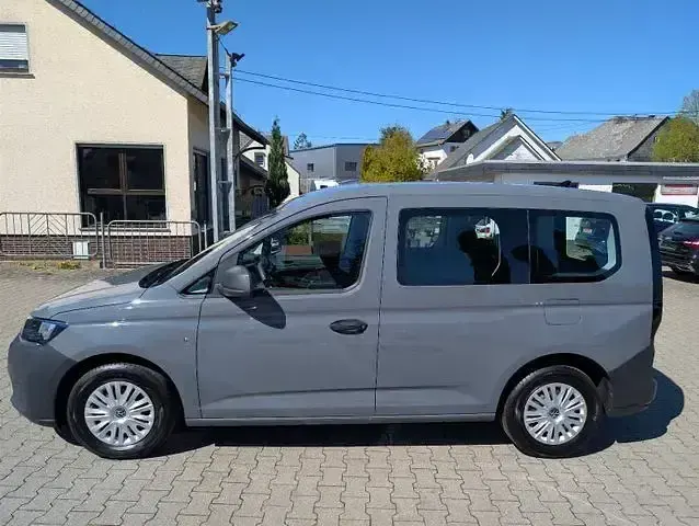 Gebraucht VW Caddy 102 PS (75 kW) 2023 Pure grey Van / Kleinbus