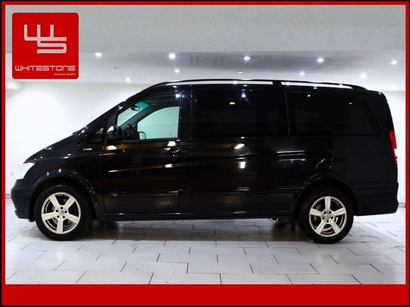Obsidianschwarz metallic Gebraucht 2011 Mercedes Viano Edition Van / Kleinbus | 17.990 € (Etwas zu teuer) - Bild 1/4