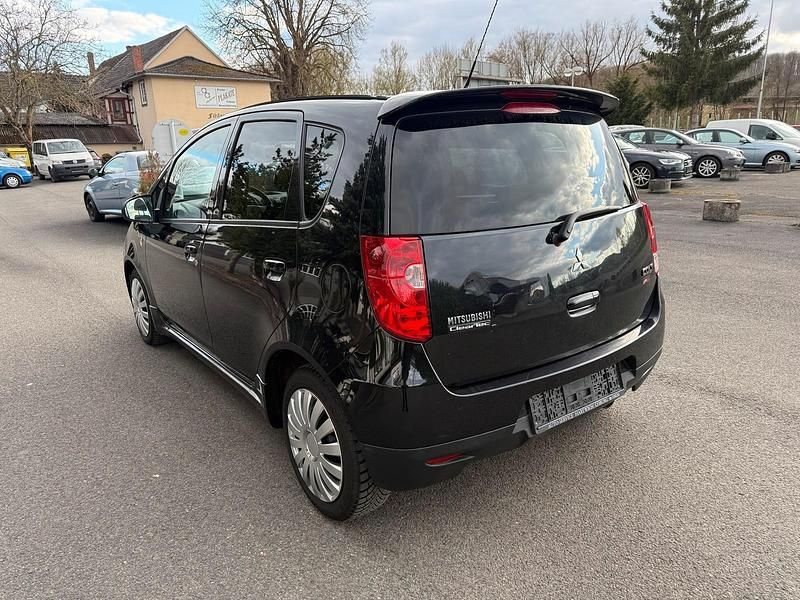 Gebraucht Mitsubishi Colt 101 PS (74 kW) 2013 Schwarz Kleinwagen