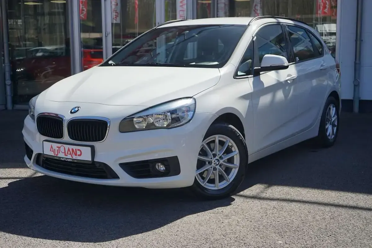 Gebraucht BMW 218 Advantage 136 PS (100 kW) 2017 Weiß Van / Kleinbus