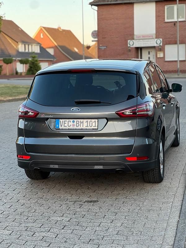 Gebraucht Ford S-MAX S 150 PS (110 kW) 2017 Grau Van / Kleinbus