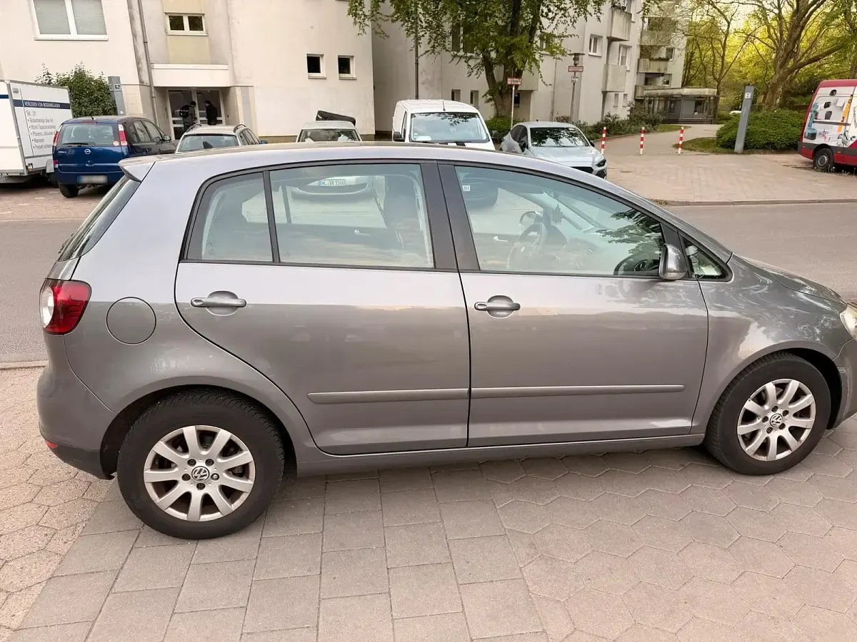 Usata VW Golf IV 116 CV (85 kW) 2005 Grigio Berlina