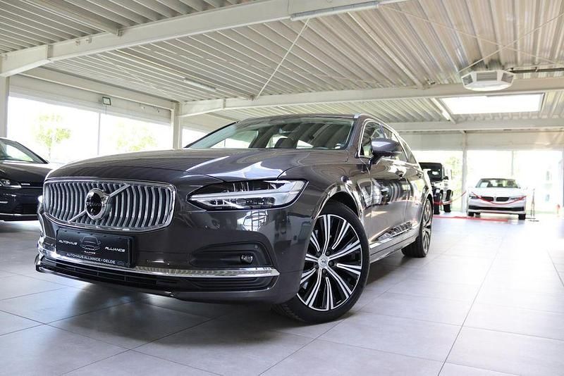 Grau Gebraucht 2022 Volvo V90 Inscription Kombi | 34.990 € (Superpreis) - Bild 1/4